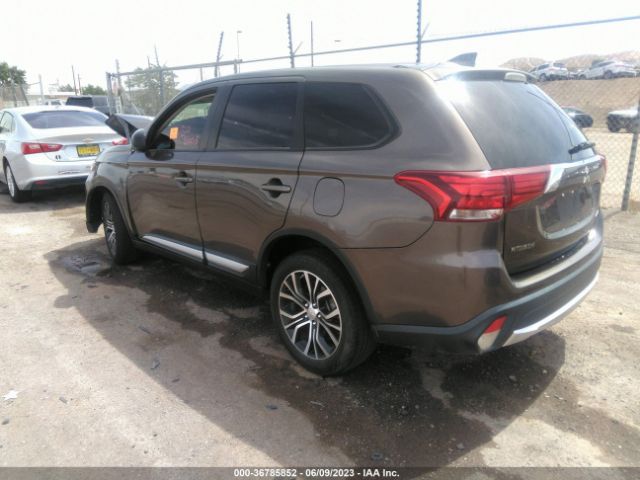 JA4AZ2A37HZ018155 Mitsubishi Outlander Es