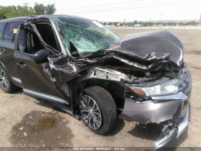 JA4AZ2A37HZ018155 Mitsubishi Outlander Es