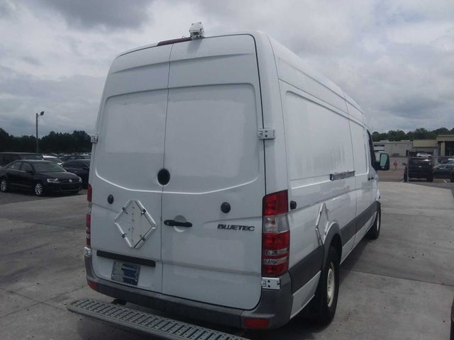 2012 MERCEDES-BENZ SPRINTER CARGO VANS VIN: WD3PE8CBXC5686917