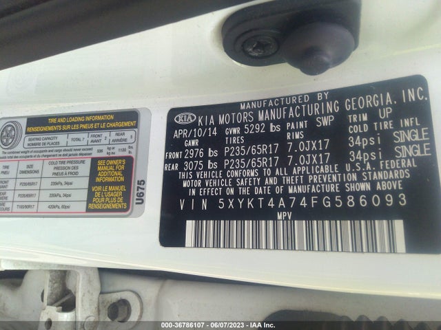 2015 KIA SORENTO LX VIN: 5XYKT4A74FG586093