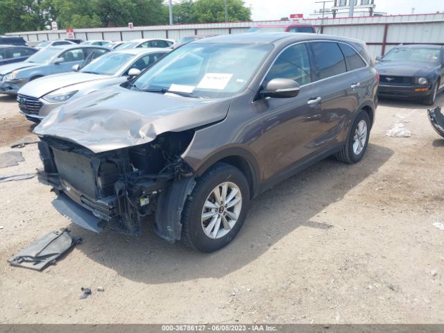 5XYPG4A3XKG538437 KIA SORENTO LX