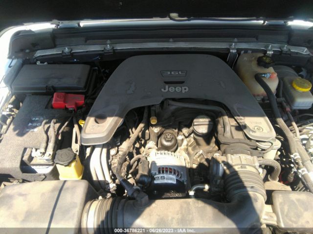 1C4HJXDG9JW177998 Jeep Wrangler Unlimited Sport S