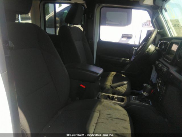 1C4HJXDG9JW177998 Jeep Wrangler Unlimited Sport S