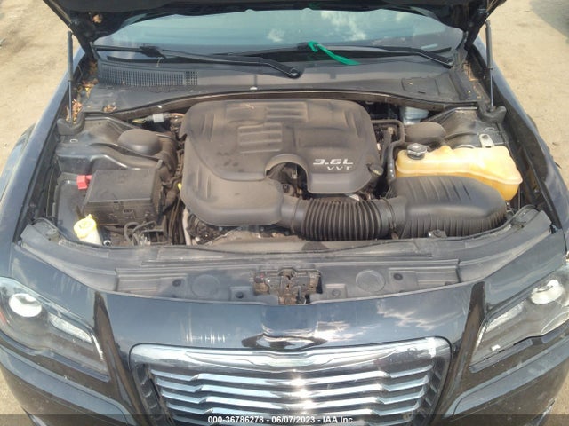 2C3CCABG3EH328394 Chrysler 300 300s