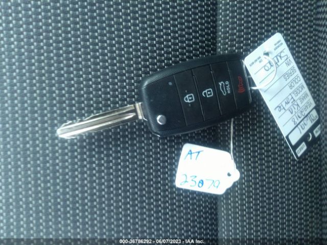 3KPFK4A77JE213916 KIA FORTE LX