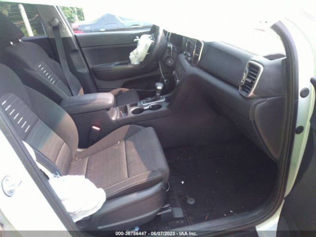 KNDPM3AC8J7483002 KIA Sportage Lx