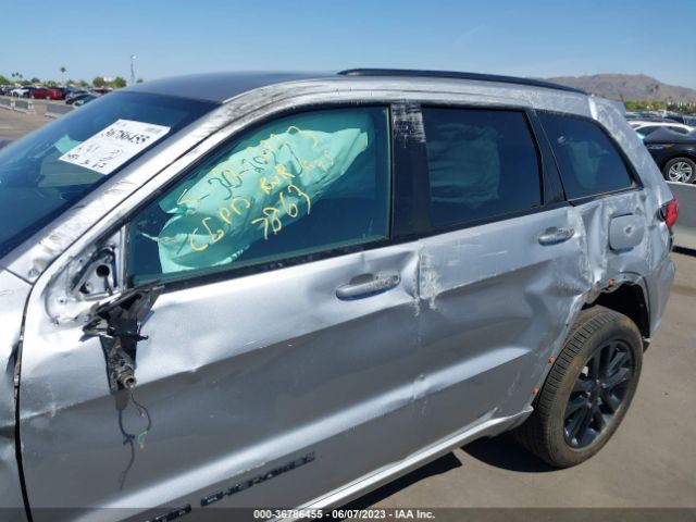 1C4RJFAG5JC377863 Jeep Grand Cherokee Altitude