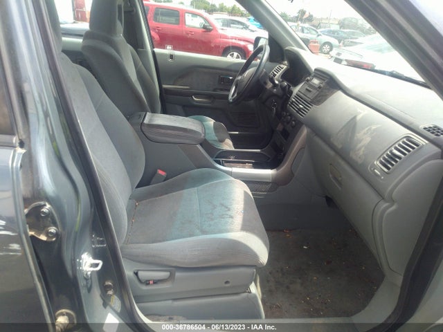 2003 HONDA PILOT LX VIN: 2HKYF18143H538115