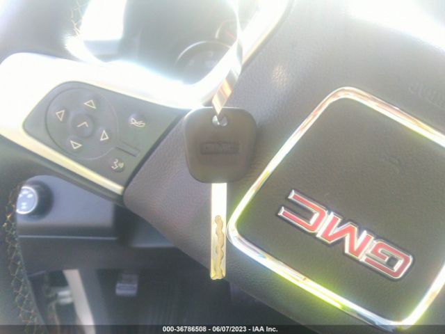 1GKS2AKC2GR150265 GMC YUKON SLE