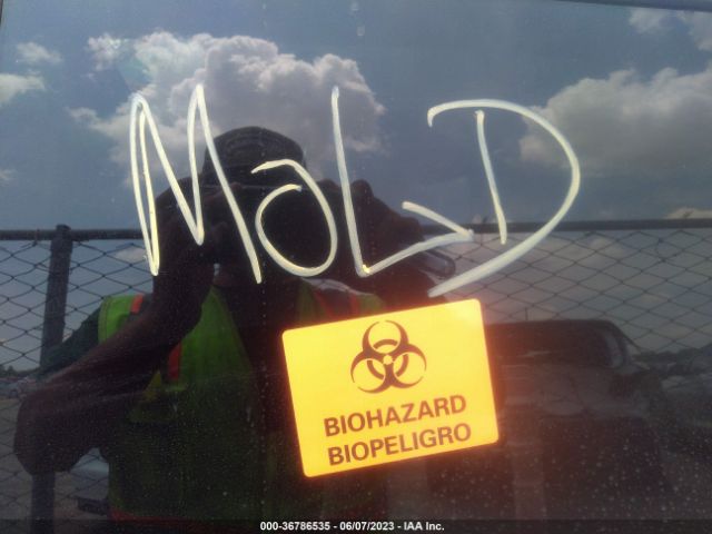 KNDJP3A53J7588657 KIA SOUL +