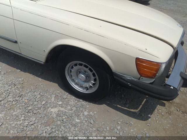 1982 MERCEDES-BENZ 380 SL VIN: WDBBA45A4CB014098
