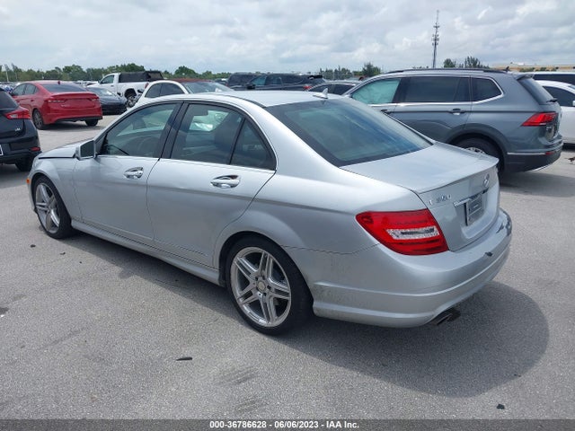 2014 MERCEDES-BENZ C-CLASS C 300 VIN: WDDGF8AB2EG161269
