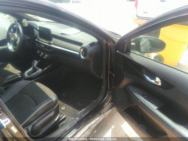 3KPF34AD3ME404773 KIA Forte Gt-line