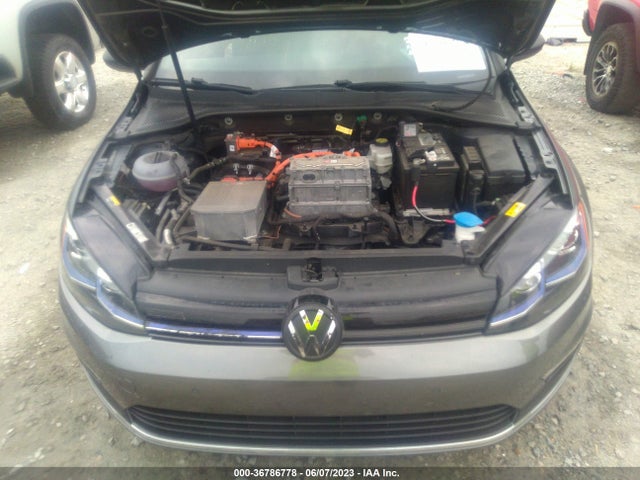 2017 Volkswagen Golf, VIN: WVWPR7AU0HW950205