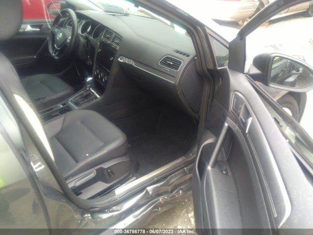 2017 Volkswagen Golf, VIN: WVWPR7AU0HW950205