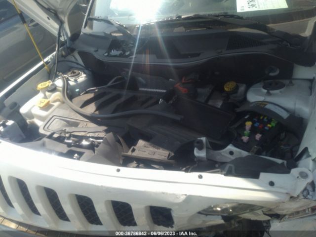 1C4NJPBBXHD158280 Jeep Patriot Sport