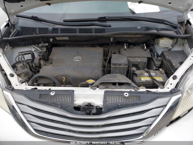 Toyota SIENNA LE 2015 5TDKK3DCXFS684439 Image 11
