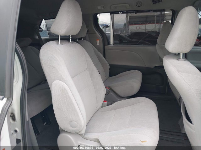 Toyota SIENNA LE 2015 5TDKK3DCXFS684439 Image 9