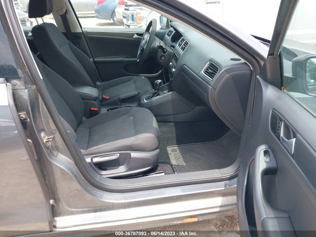 3VW2K7AJ1EM366084 Volkswagen Jetta Sedan S