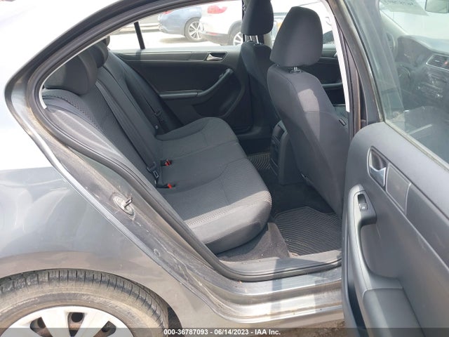 3VW2K7AJ1EM366084 Volkswagen Jetta Sedan S