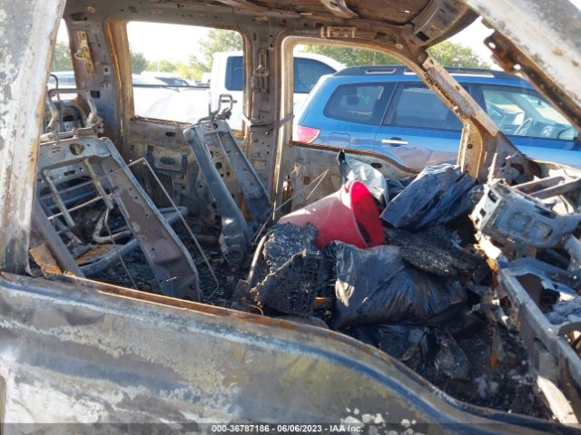 1FT7W2BTXFEB10517 Ford Super Duty F-250 Srw Lariat/platinum