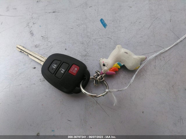 2017 TOYOTA RAV4 LE VIN: JTMZFREV0HJ143289