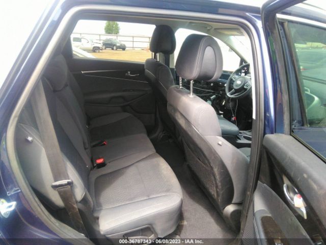 5XYPGDA32GG168768 KIA SORENTO LX