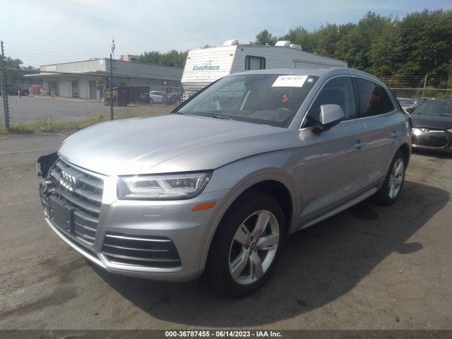 WA1BNAFY8J2075431 Audi Q5 Premium Plus