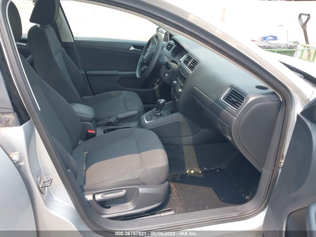 3VW2K7AJ3EM212606 Volkswagen Jetta Sedan S