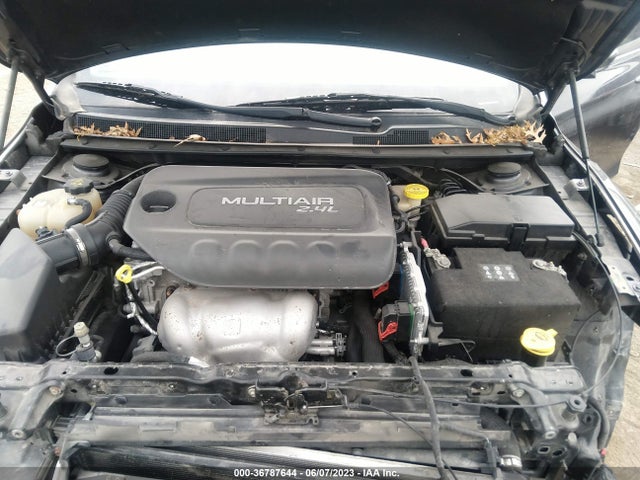 1C3CCCAB8FN742958 Chrysler 200 Limited