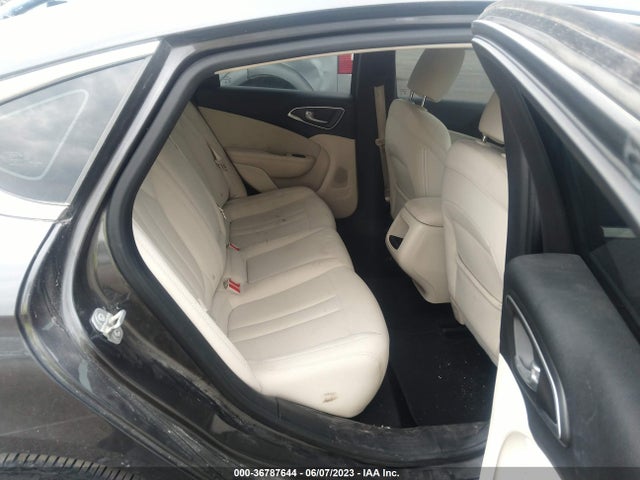 1C3CCCAB8FN742958 Chrysler 200 Limited