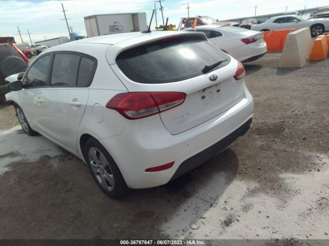 KNAFK5A81G5527089 KIA Forte 5-door Lx