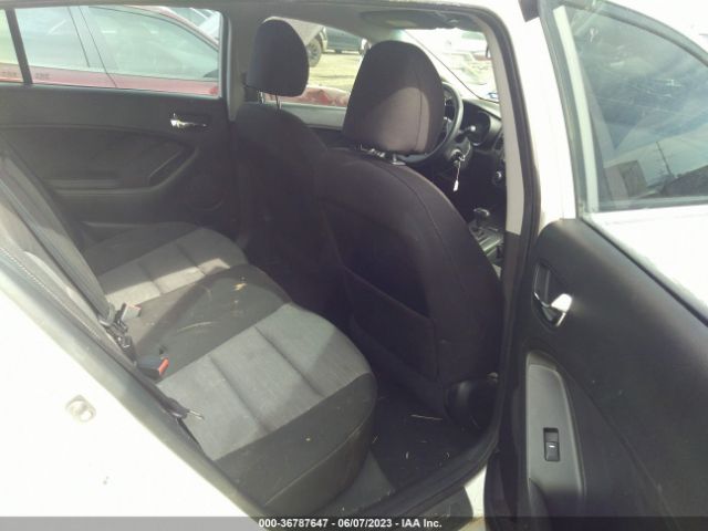 KNAFK5A81G5527089 KIA Forte 5-door Lx
