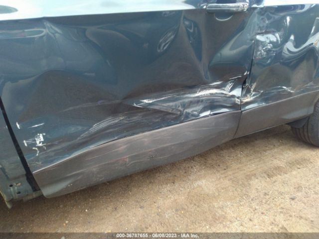 1FMCU9J98KUB17870 Ford Escape Titanium