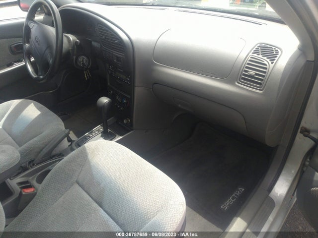 2002 KIA SPECTRA BASE/LS VIN: KNAFB121925189329