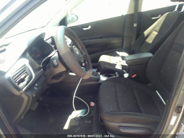 3KPA24AB2KE196734 KIA RIO S