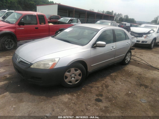 2007 HONDA ACCORD SDN LX VIN: 1HGCM56417A136863