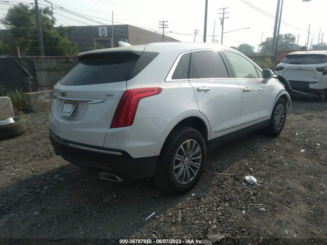 1GYKNCRS0JZ201226 Cadillac Xt5 Luxury Fwd