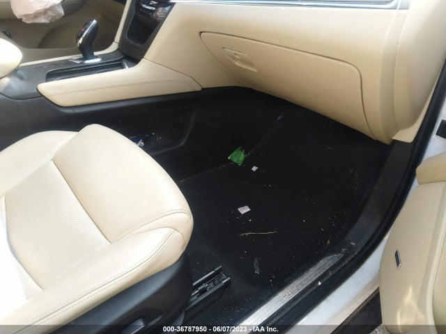 1GYKNCRS0JZ201226 Cadillac Xt5 Luxury Fwd