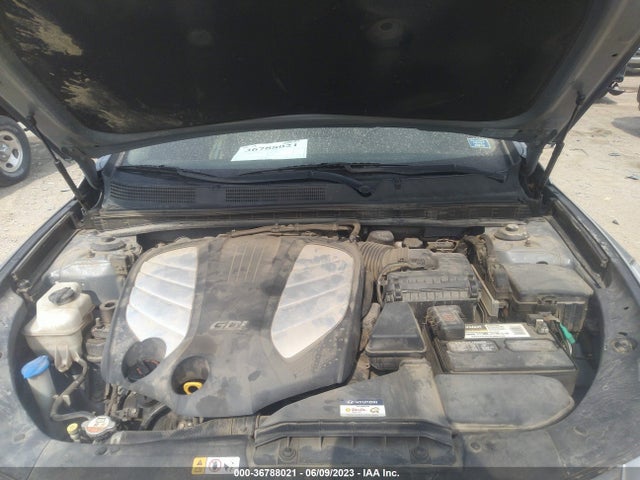 Hyundai Azera Limited 2016 KMHFH4JG7GA555341 Image 16