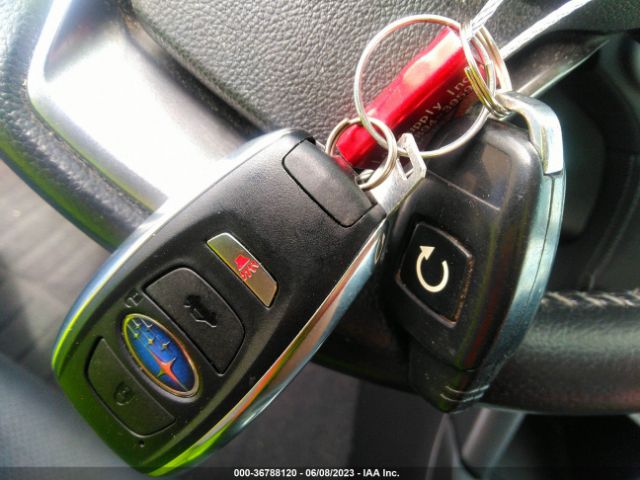 4S3BNEN67J3023263 Subaru Legacy Limited