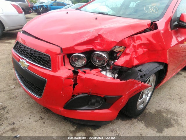 Chevrolet SONIC LS 2015 1G1JA5SH0F4116259 Image 7