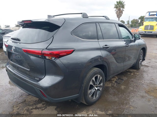 Toyota Highlander Xle 2022 5TDHZRAH8NS091895 Image 4