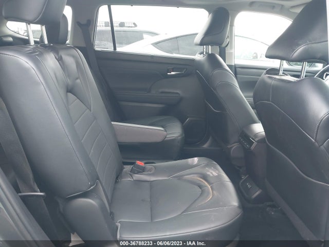 Toyota Highlander Xle 2022 5TDHZRAH8NS091895 Image 8