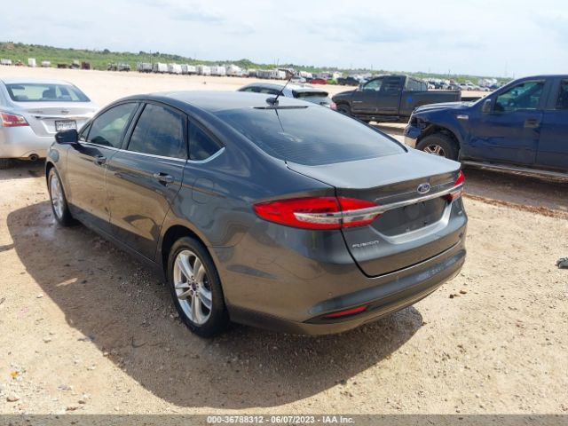 3FA6P0H72JR176286 Ford FUSION SE