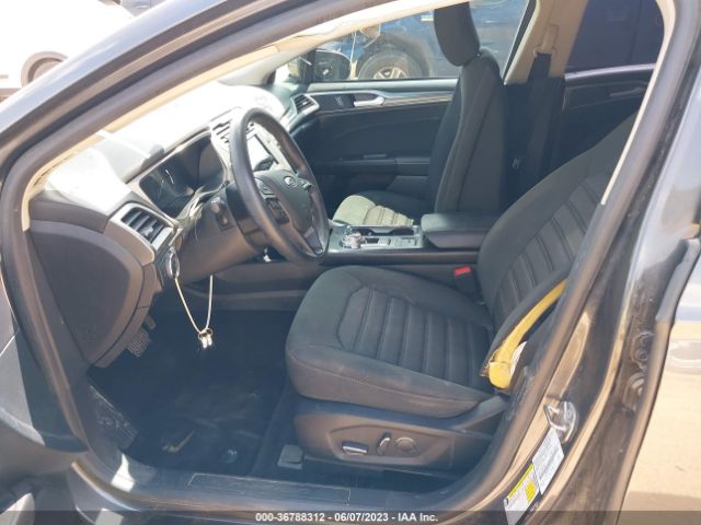 3FA6P0H72JR176286 Ford FUSION SE