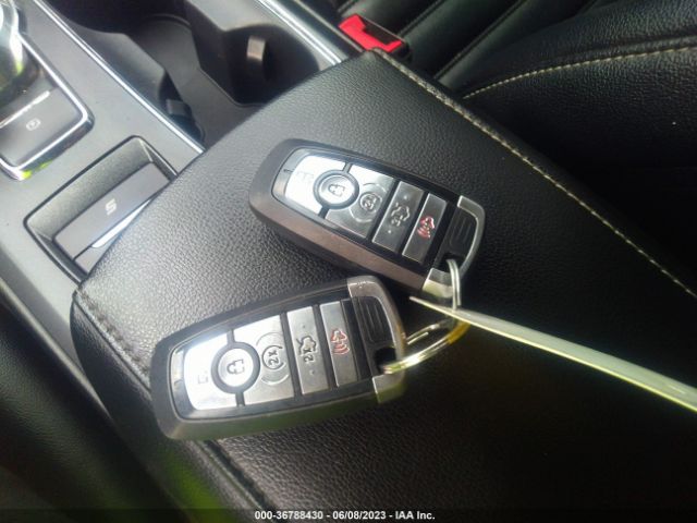 3FA6P0CD8LR207816 Ford FUSION SEL