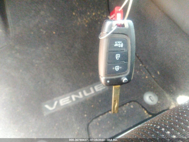 Hyundai Venue Se 2022 KMHRB8A35NU164302 Image 3