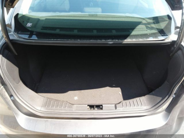 1FADP3FE7JL216368 Ford FOCUS SE