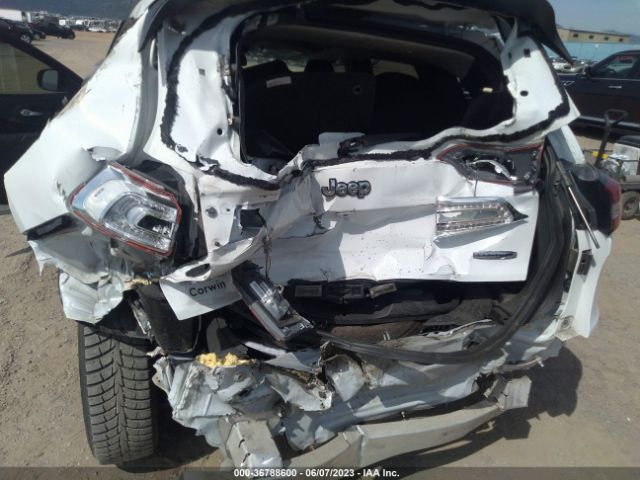 1C4PJMCBXFW678888 Jeep Cherokee Latitude